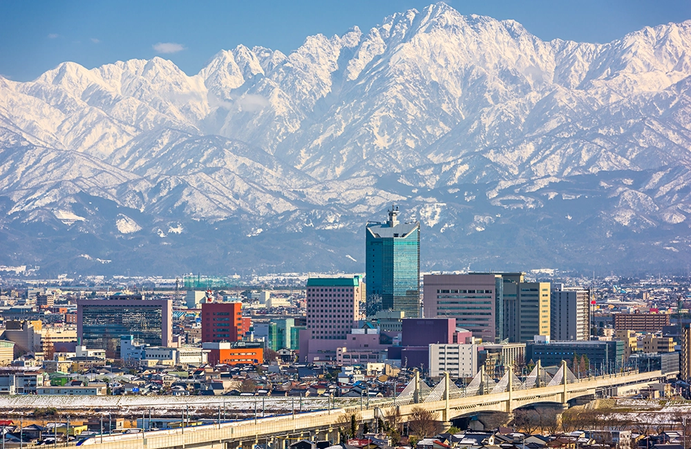 元・富山県職員が対応。行政との調整もスムーズです。